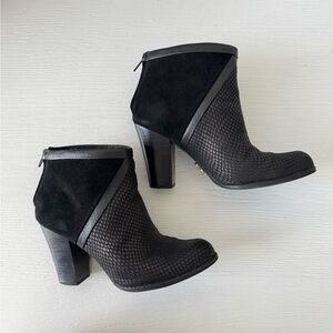 Fossil Black Heeled Boots with Chunky Heel